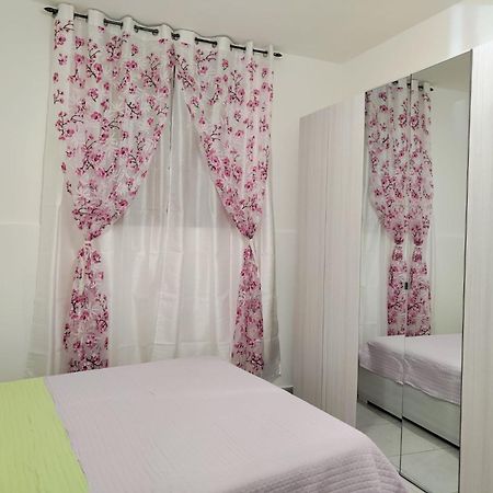 Lovely Appartment Near Como Casnate Con Bernate Luaran gambar
