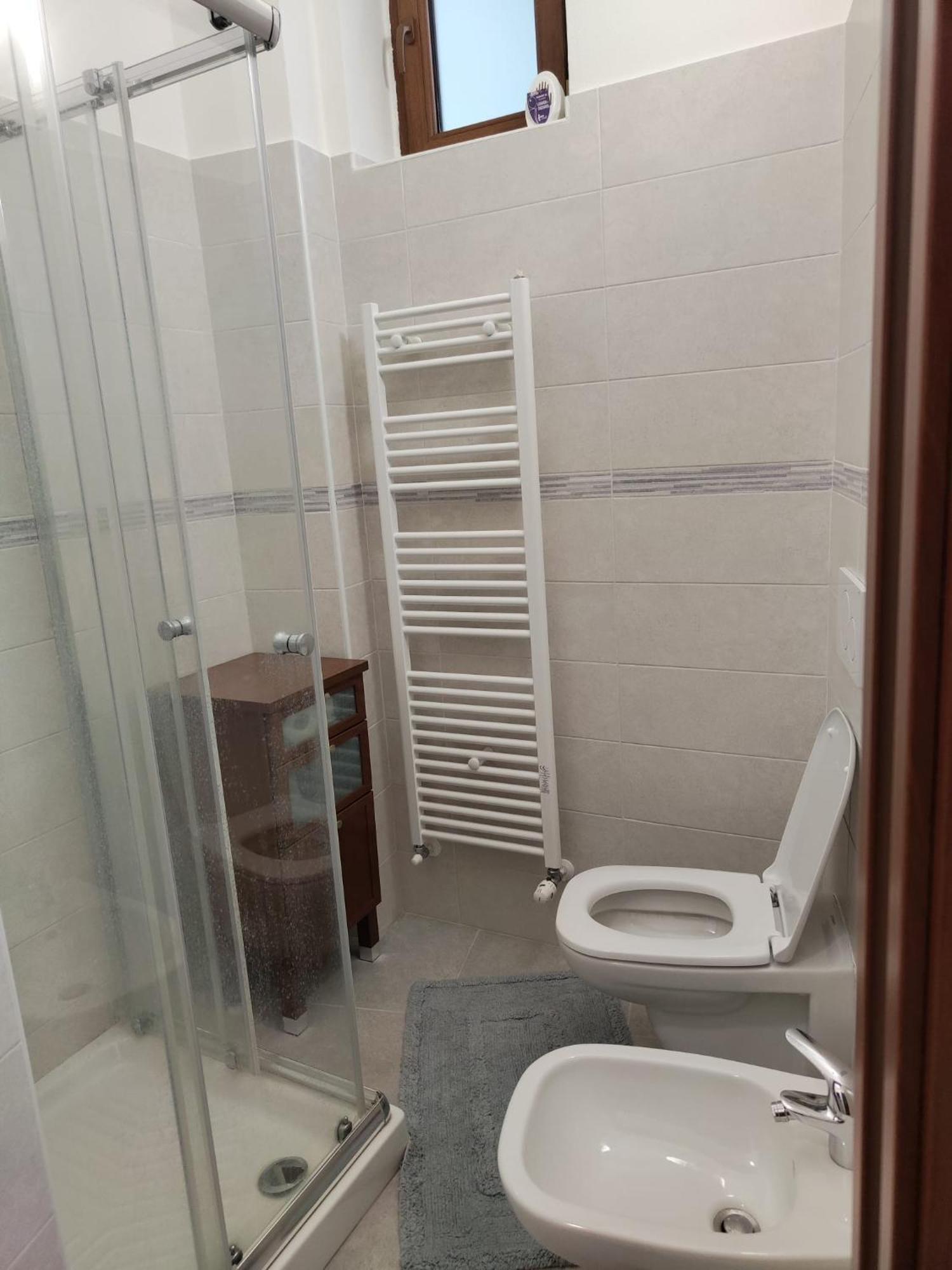 Lovely Appartment Near Como Casnate Con Bernate Luaran gambar